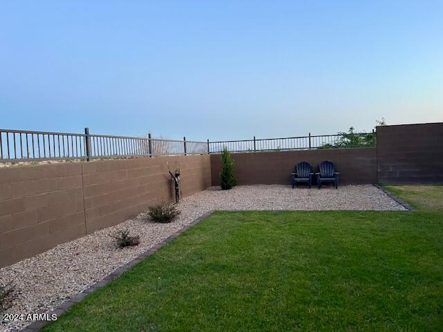 2525 N Riverside Dr, Florence, AZ 85132 - view of yard