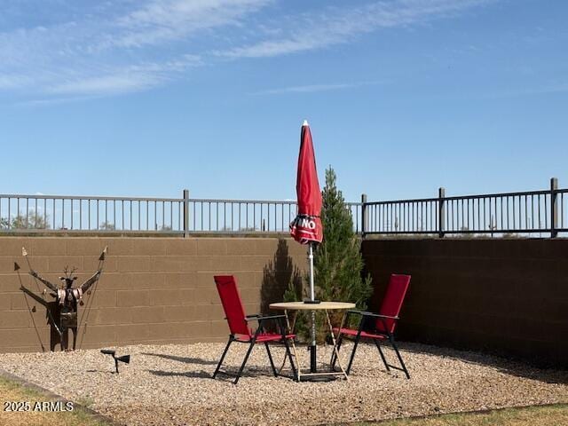 2525 N Riverside Dr, Florence, AZ 85132 - view of playground featuring fence
