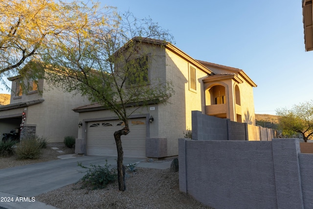 view of front facade with a garage