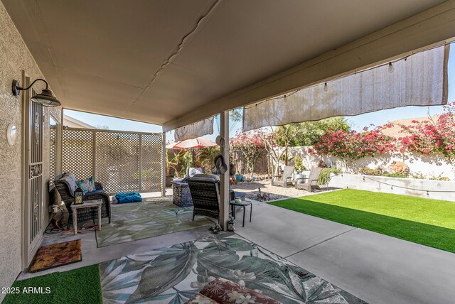 19930 N 98th Ave, Peoria, AZ 85382 - view of patio