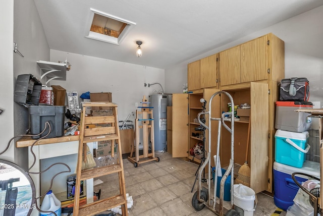 19930 N 98th Ave, Peoria, AZ 85382 - storage room featuring water heater and a skylight