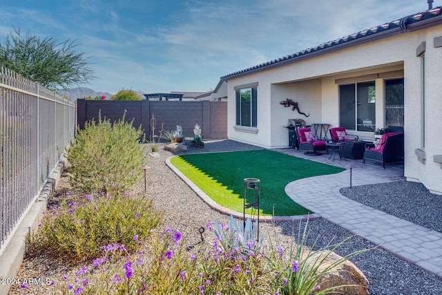 view of yard with a patio