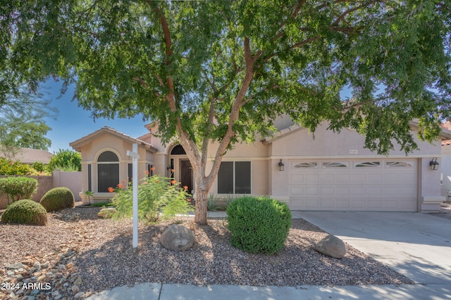 view of front of house featuring a garage