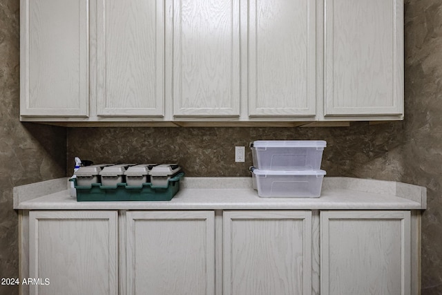 656 W Johnson Dr, Gilbert, AZ 85233 - kitchen featuring light countertops