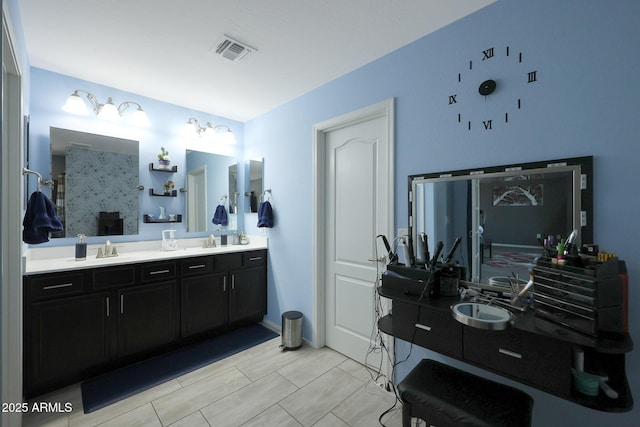 bathroom with vanity