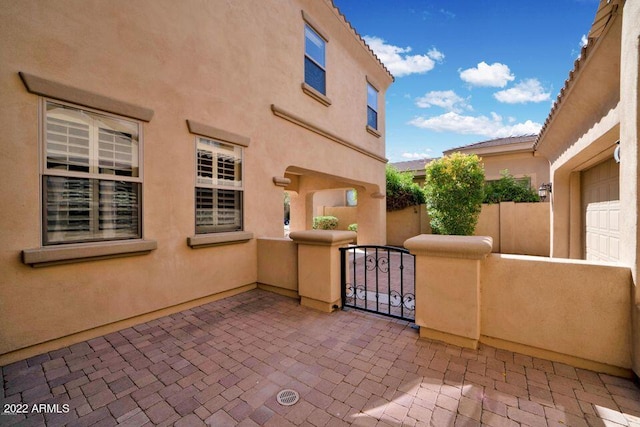4120 E Woodside Way, Gilbert, AZ 85297 - view of patio / terrace with a gate