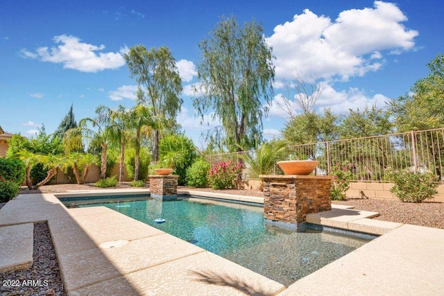 4120 E Woodside Way, Gilbert, AZ 85297 - view of pool featuring a fenced backyard and a patio