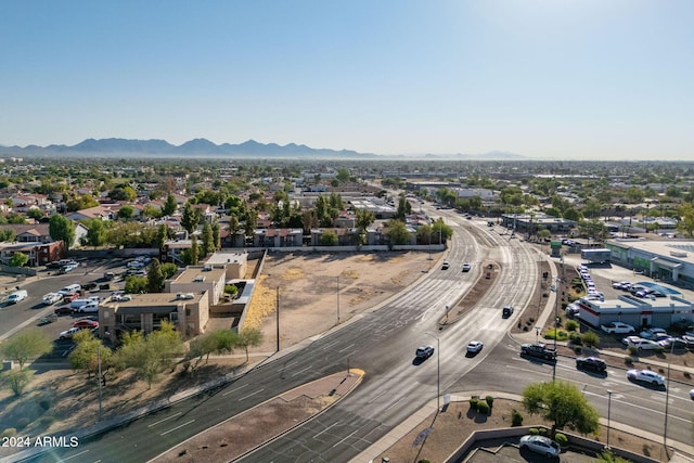 Listing photo 2 for 2700 E Greenway Pkwy Unit 13, Phoenix AZ 85032