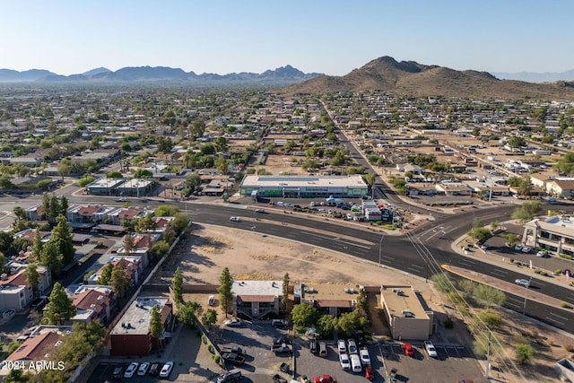 Listing photo 3 for 2700 E Greenway Pkwy Unit 13, Phoenix AZ 85032