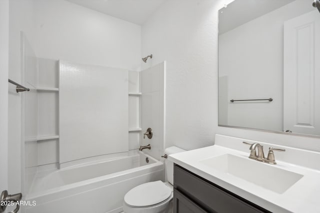 22341 N 100th Ln, Peoria, AZ 85383 - bathroom with toilet, vanity, and washtub / shower combination