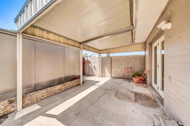2812 E Clarendon Ave, Phoenix, AZ 85016 - view of patio / terrace