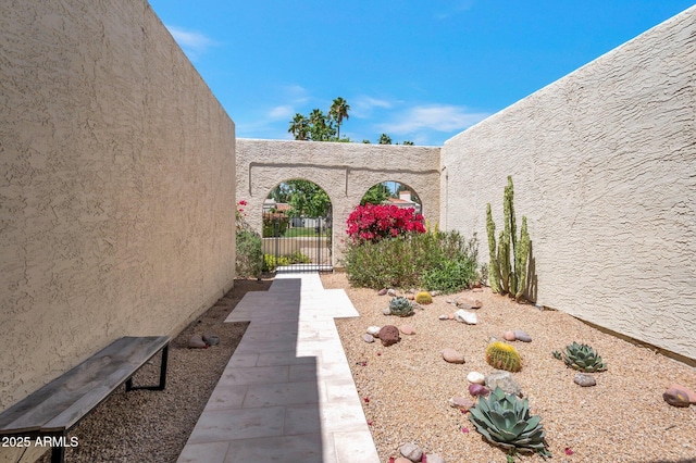 8719 E San Marino Dr, Scottsdale, AZ 85258 - view of yard with fence