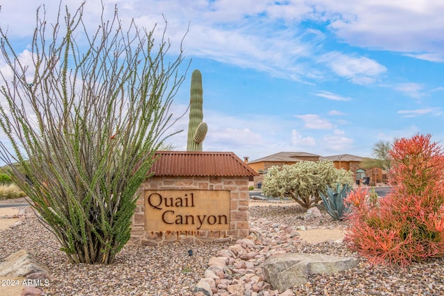 view of community / neighborhood sign