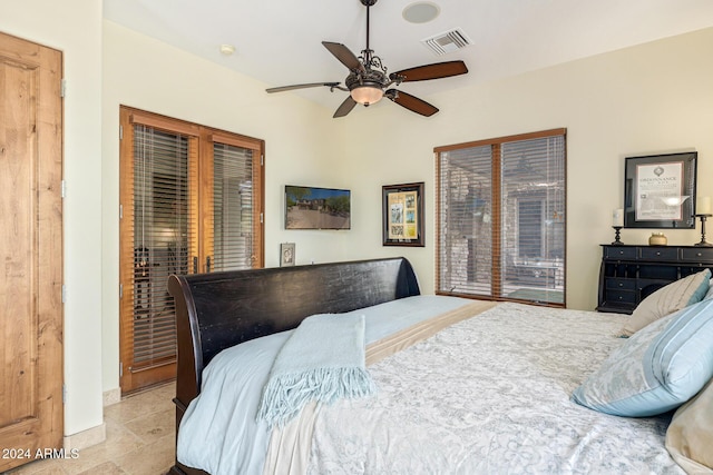 bedroom with ceiling fan