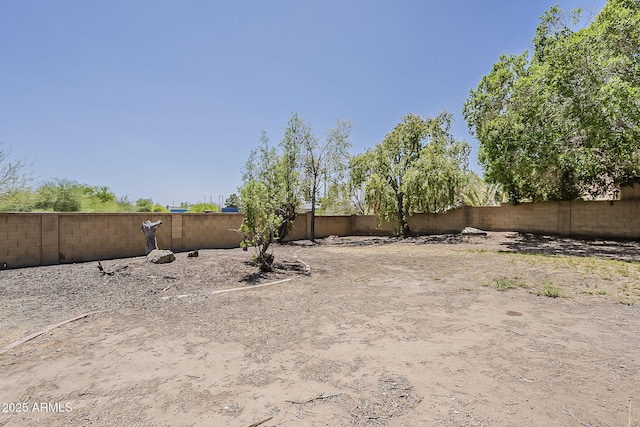 4627 E Mcneil St, Phoenix, AZ 85044 - view of fenced backyard