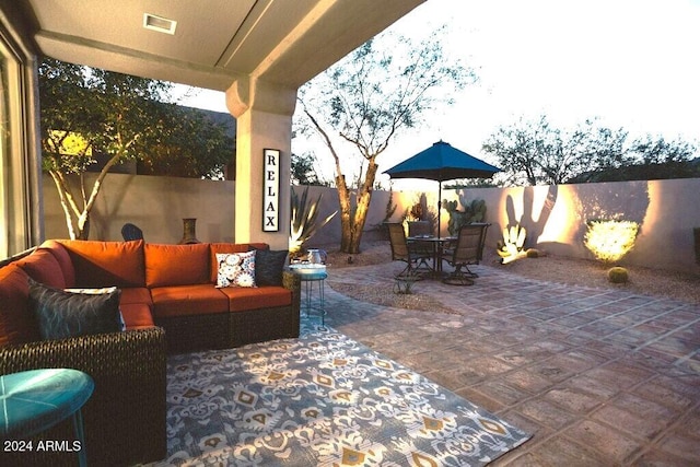 view of patio with an outdoor hangout area