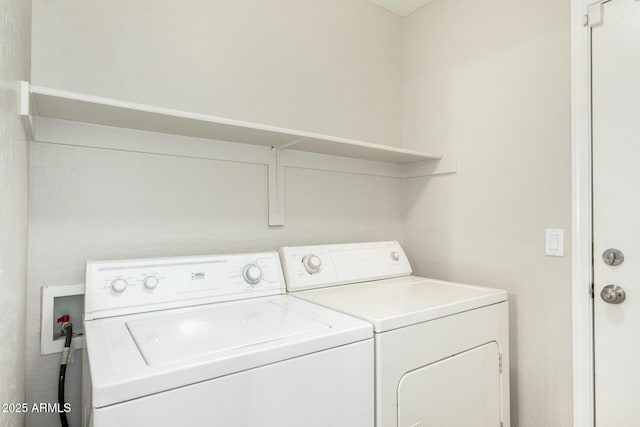 2191 W Goldmine Mountain Dr, Queen Creek, AZ 85144 - laundry room featuring washing machine and dryer