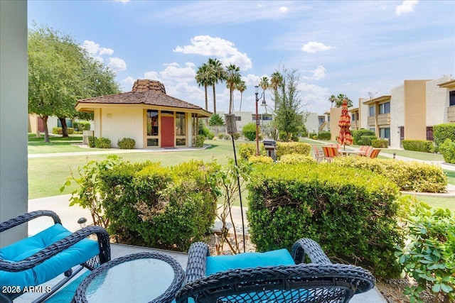 4620 N 68th St Unit 155, Scottsdale, AZ 85251 - view of property's community featuring a yard