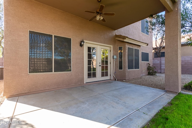 view of patio / terrace with ceiling fan