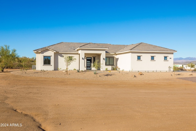 view of front facade with a mountain view