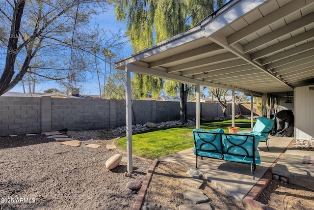 view of patio / terrace featuring an outdoor hangout area