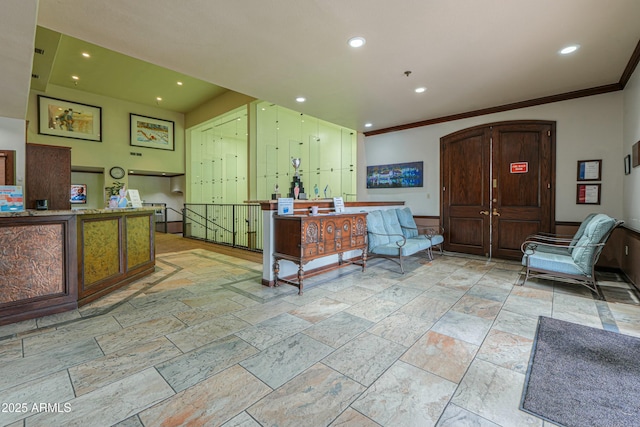 2218 E Anchor Dr, Gilbert, AZ 85234 - welcome area featuring arched walkways