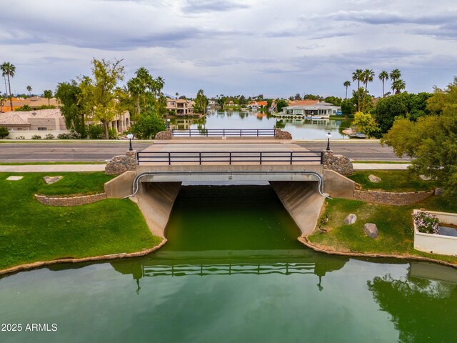 2218 E Anchor Dr, Gilbert, AZ 85234 - view of home's community with a water view