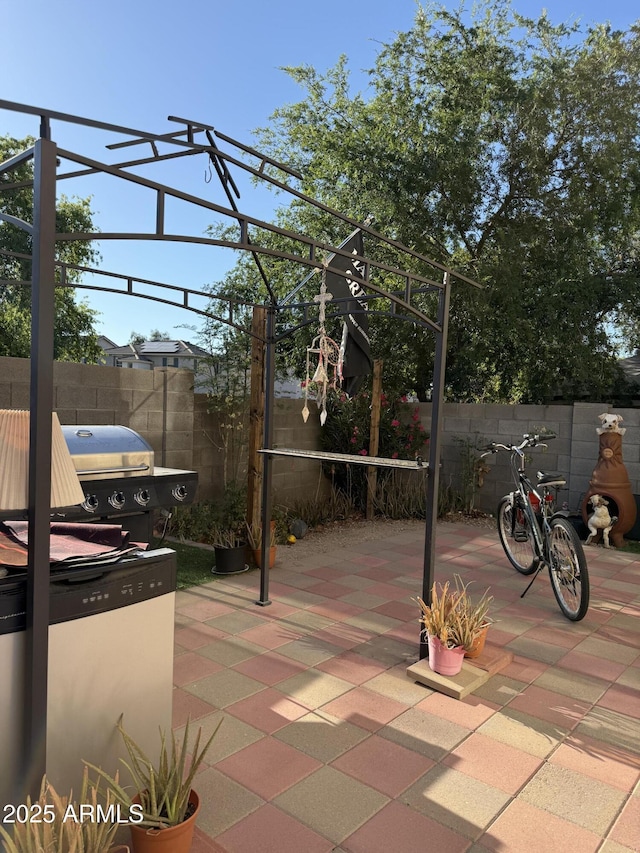 1448 E Mobile Ln, Phoenix, AZ 85040 - view of patio / terrace featuring a fenced backyard