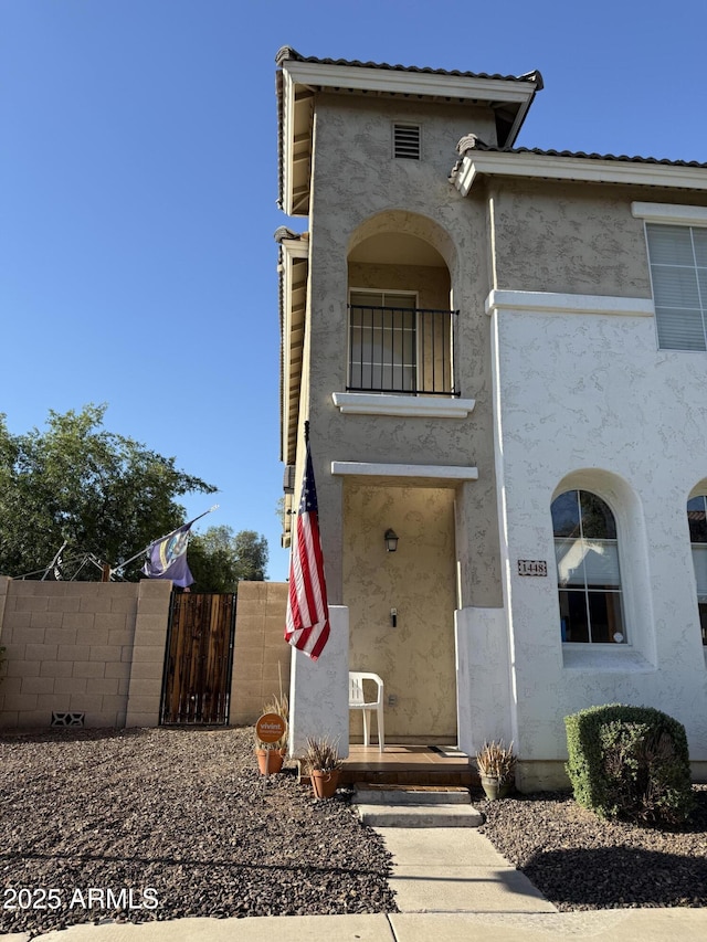 1448 E Mobile Ln, Phoenix, AZ 85040 - view of front of property with stucco siding and fence