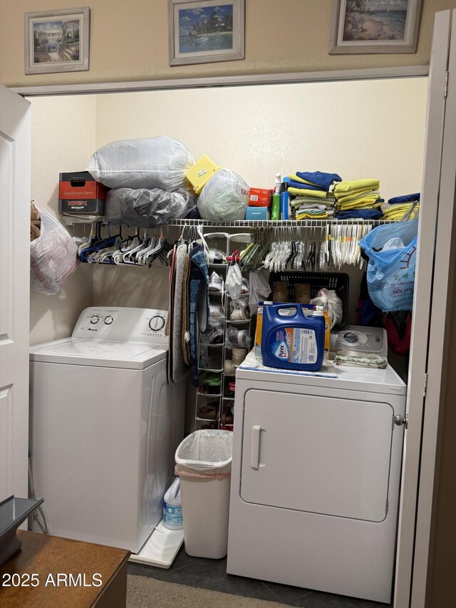 1448 E Mobile Ln, Phoenix, AZ 85040 - clothes washing area featuring washer and dryer and carpet