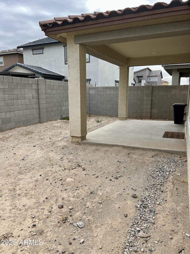 view of yard with a patio