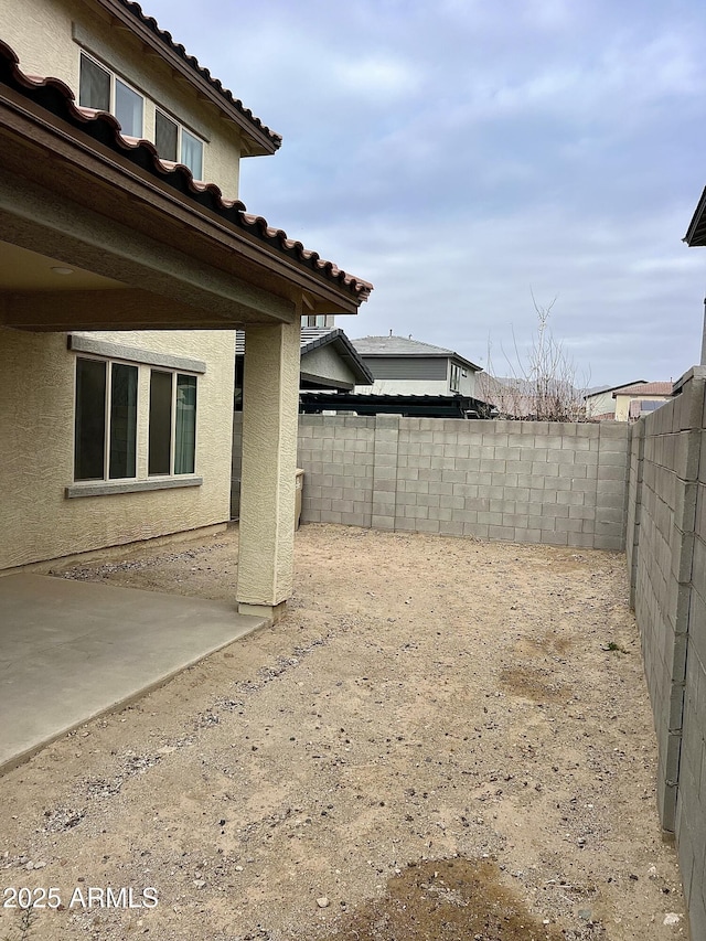 view of yard with a patio