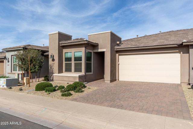 view of front of house featuring a garage