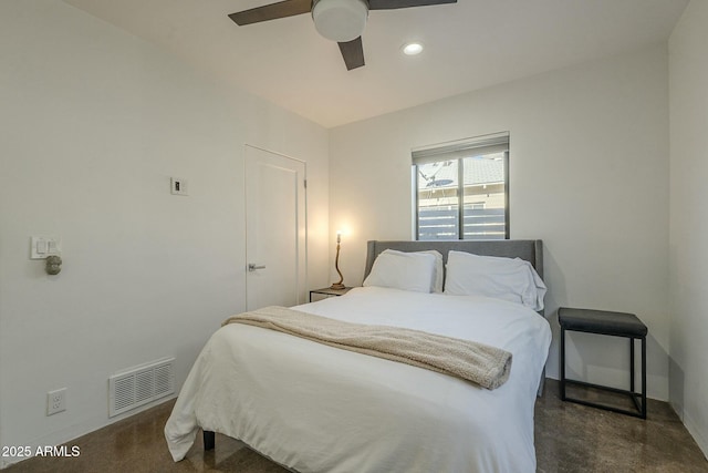 bedroom featuring ceiling fan