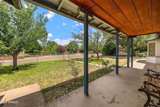 126 E Cattle Ln, Taylor, AZ 85939 - view of patio