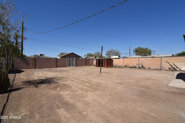 3640 W Garfield St, Phoenix, AZ 85009 - view of yard