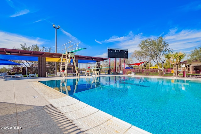 view of swimming pool