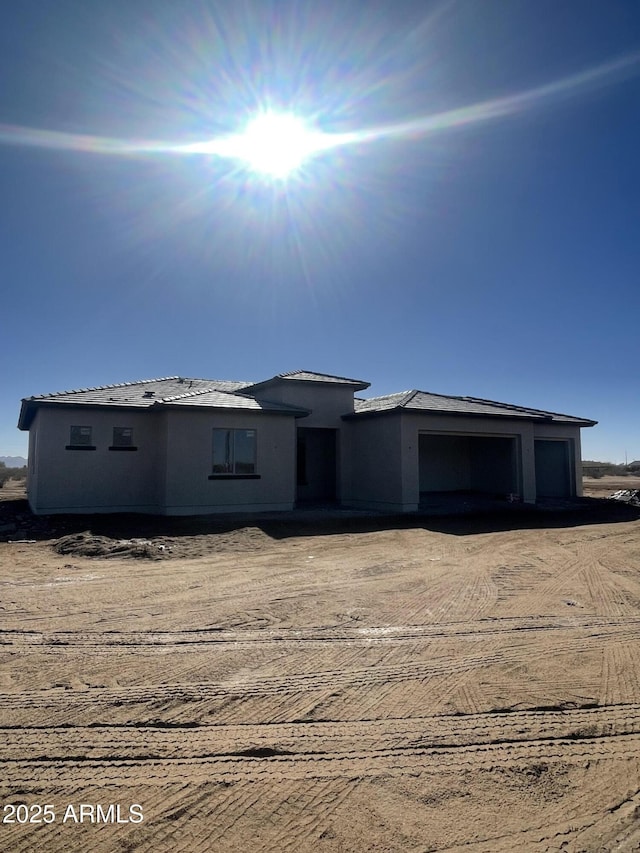 view of front of house featuring a garage