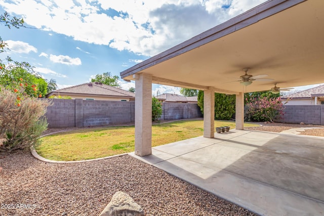 view of patio / terrace with ceiling fan