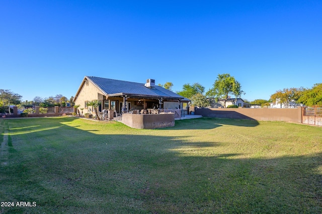 view of yard featuring a bar