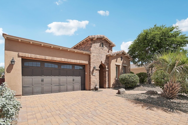 view of front facade with a garage