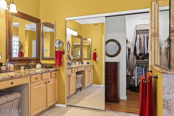 bathroom with vanity