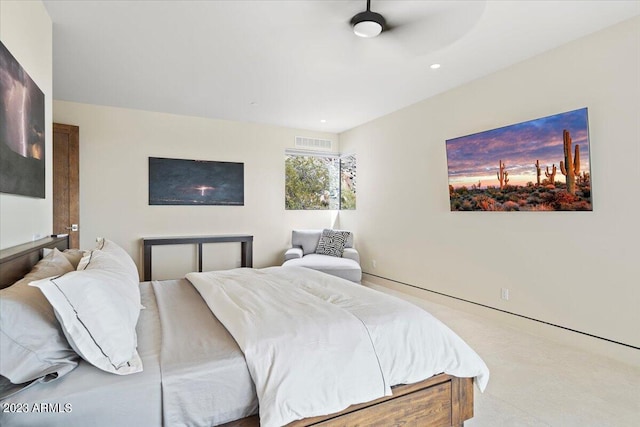 bedroom with ceiling fan