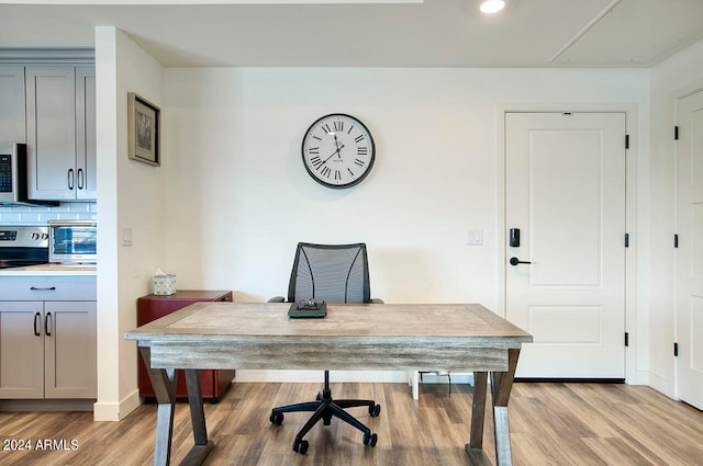 office area featuring light hardwood / wood-style floors