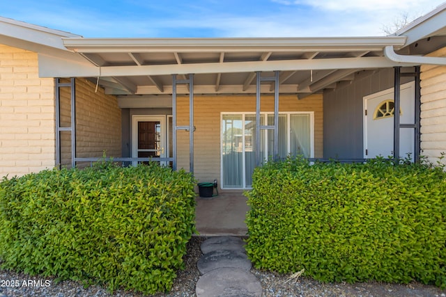 2232 Carmelita Dr, Sierra Vista, AZ 85635 - doorway to property featuring brick siding