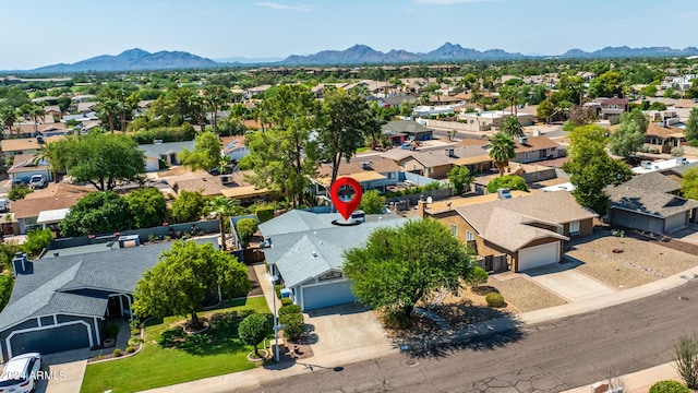 bird's eye view featuring a mountain view