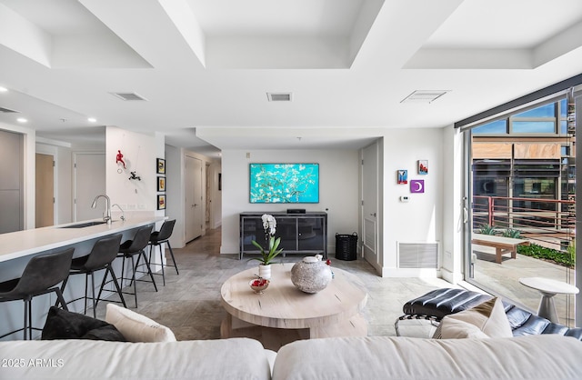 7141 E Rancho Vista Dr Unit 6007, Scottsdale, AZ 85251 - living room featuring recessed lighting and baseboards