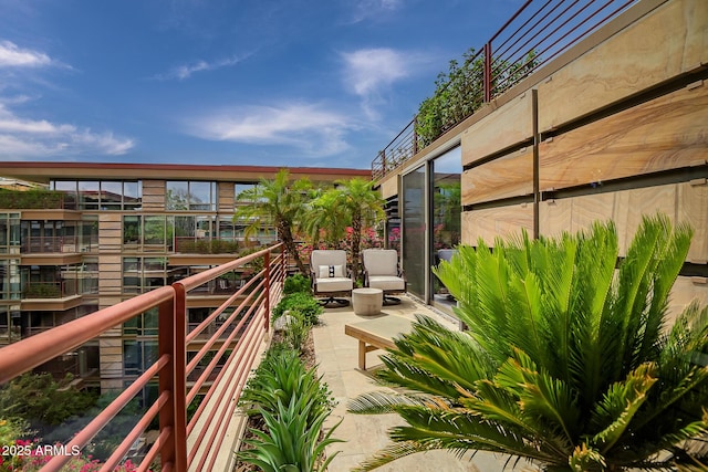 7141 E Rancho Vista Dr Unit 6007, Scottsdale, AZ 85251 - view of balcony