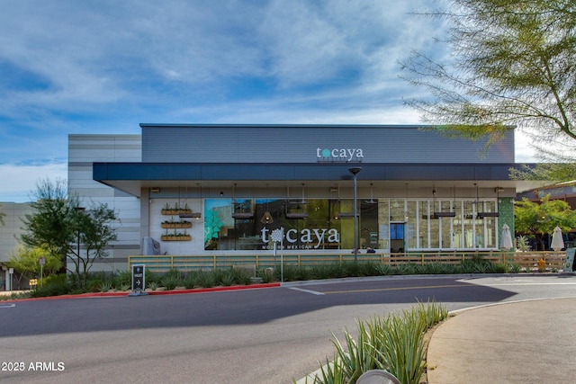 7141 E Rancho Vista Dr Unit 6007, Scottsdale, AZ 85251 - view of building exterior
