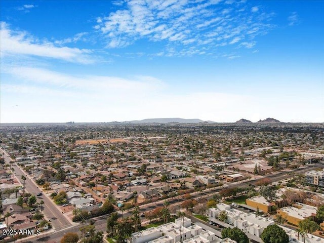 bird's eye view featuring a mountain view